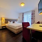 Blume I & Restaurant بيت ريفي 3*