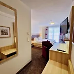 Blume I & Restaurant بيت ريفي