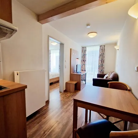 Blume I & Restaurant Han/Misafirhane 3*