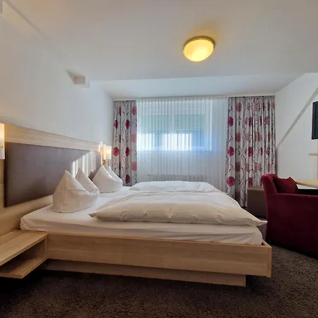 Blume I & Restaurant Han/Misafirhane 3*